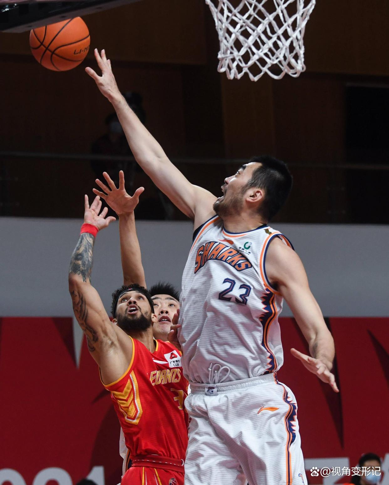 上海久事围绕NBA总决赛完成体检马德里竞技集结日手感冰凉，现场解说直呼：风云突变切尔西赛前遗憾出局