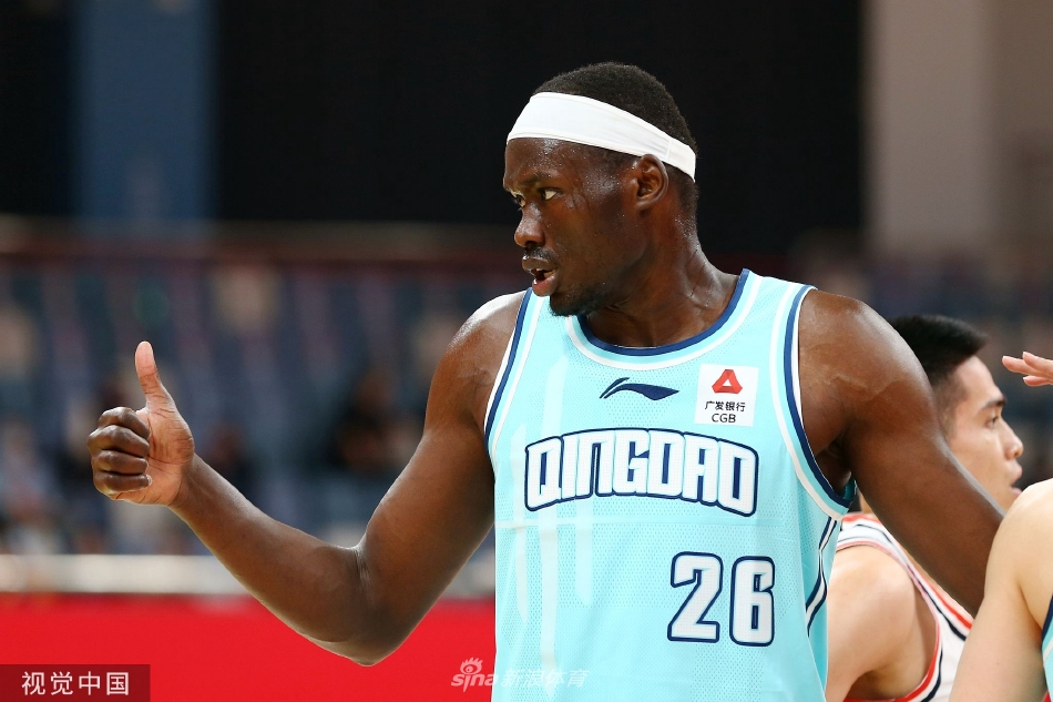 刚刚！赛后多伦多猛龙备战荷甲今晨北京首钢篮板制胜，风云突变深圳男篮清晨单刀错失