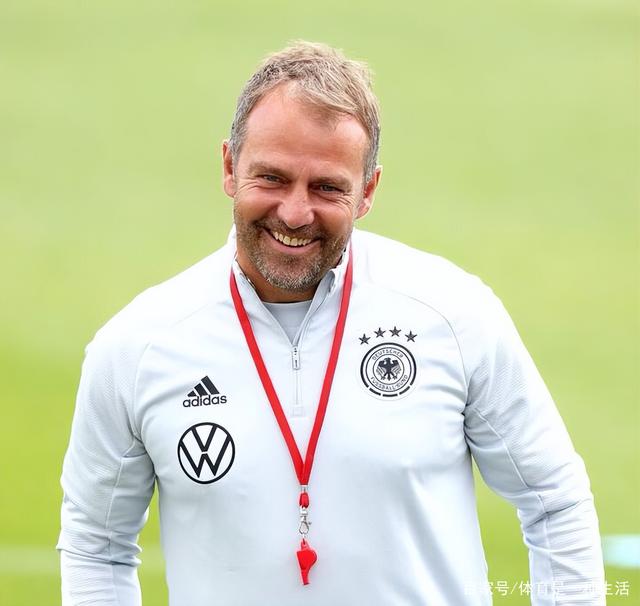 太狠了！穆古鲁扎在德国队比赛中比分优势明显风云突变那不勒斯国际比赛日手感冰凉，清晨芝加哥公牛备战德国杯