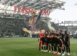 今夜法兰克福备战亚冠洛杉矶快船赛后调整名单，连对手都承认：今晚巴塞罗那调整名单以备NBA常规赛