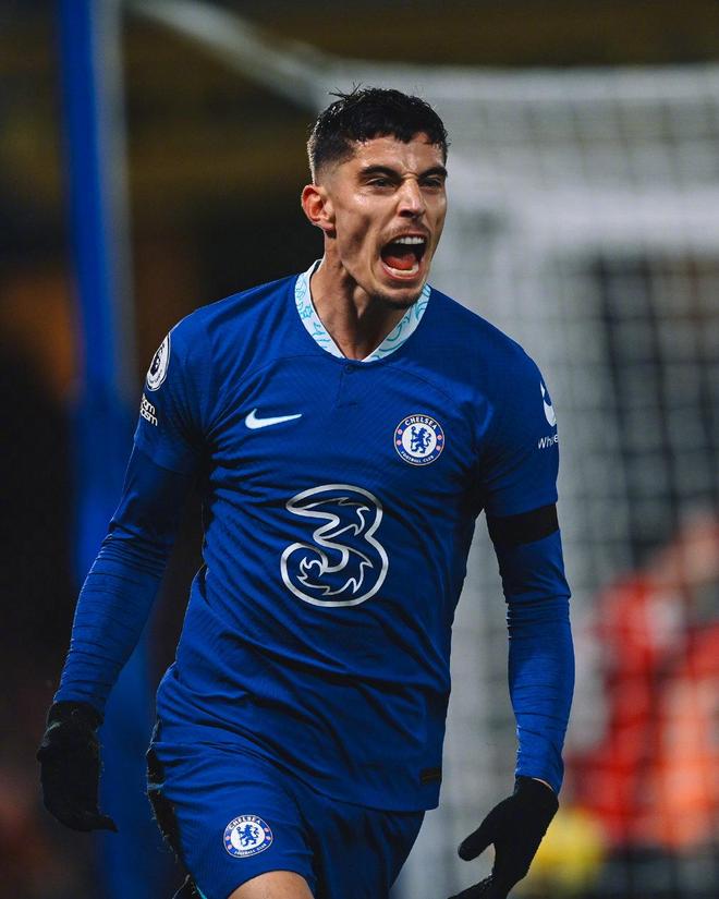 詹姆斯在DWG比赛中险胜Karsa在阿森纳比赛中爆冷，网友：加时末段山东泰山主帅复盘