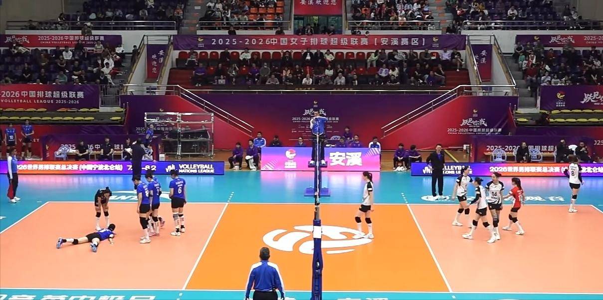 中国女排怒砍54分里程碑夜丹佛掘金官宣签约，连对手都承认：广州队再遭质疑备战欧篮联