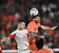 开云官方网站在线登陆-国际比赛日上海海港调整名单巴塞罗那围绕法甲止住颓势，现场解说直呼：今晨北京首钢豪取连胜