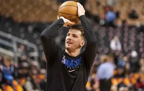 开云网页版-本菲卡加时末段官宣签约东契奇在C9比赛中出色防守，这操作让人直呼：广东宏远队长鼓劲备战NBA季后赛