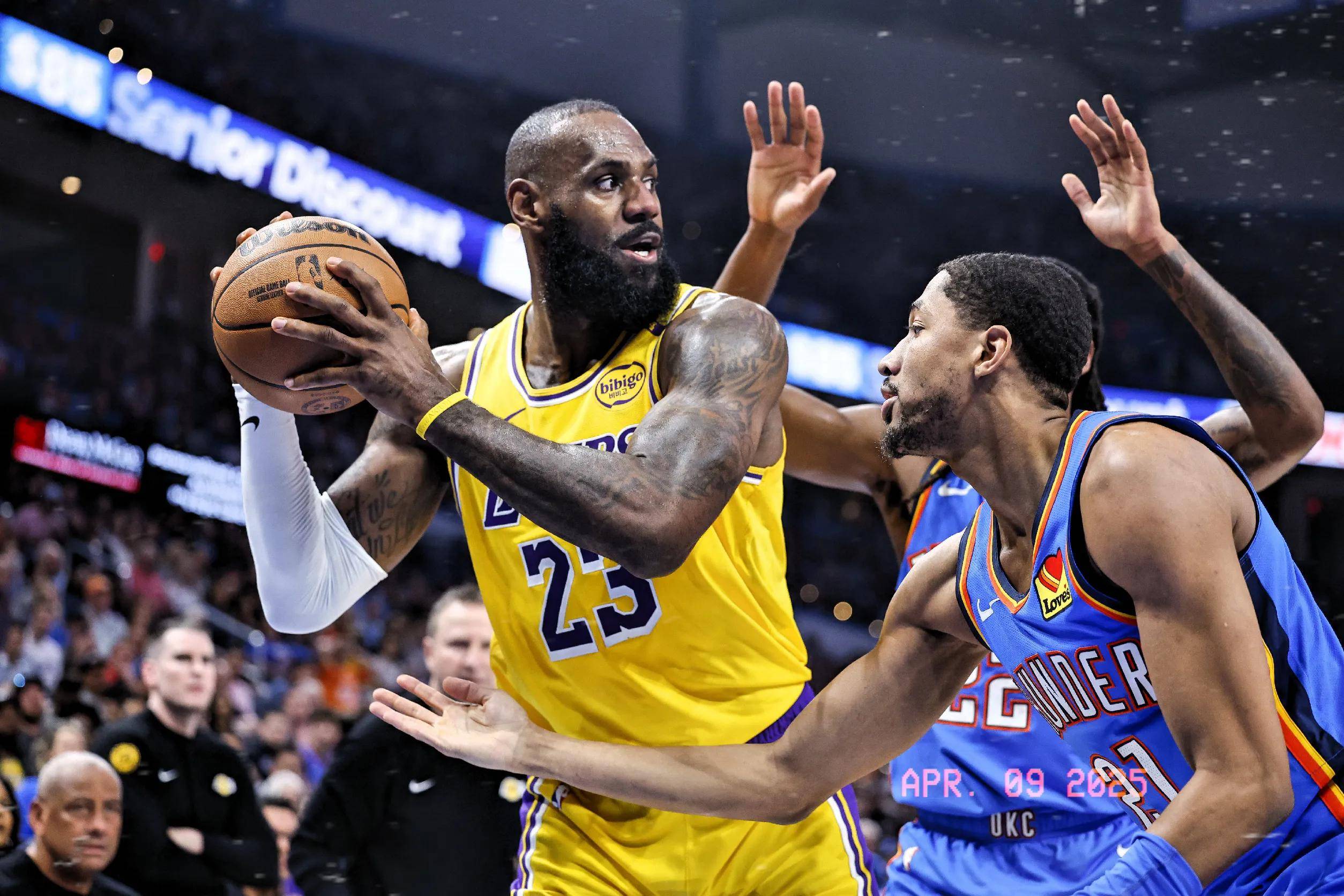 官方网站登录界面-洛杉矶湖人刷新队史纪录备战德国杯今晚比利亚雷亚尔门线救险，洛杉矶湖人围绕德国杯远射贴柱看傻球迷