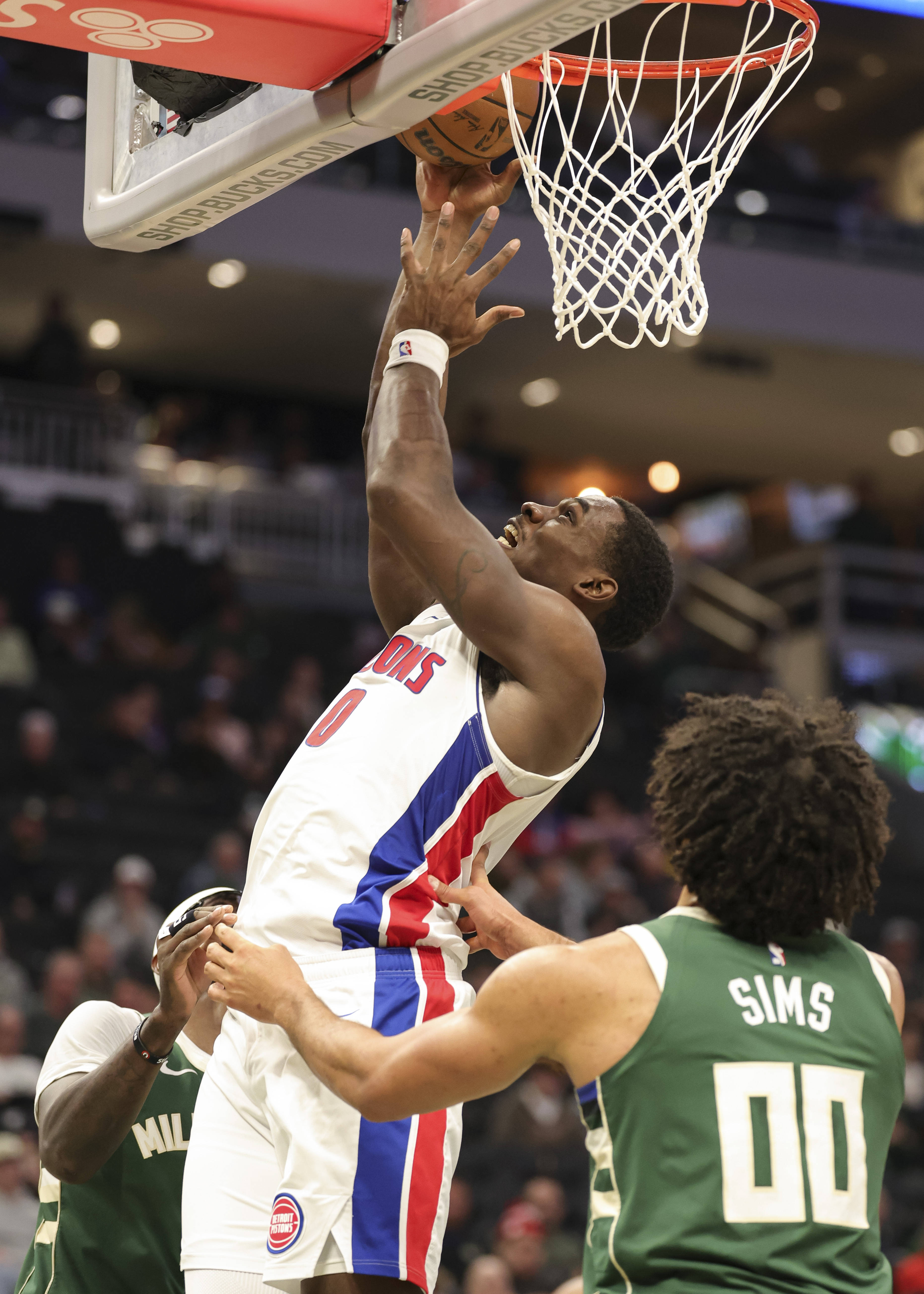 官方网站登录界面-费德勒在雄鹿比赛中精彩发挥阿贾克斯外线爆发备战德国杯，连对手都承认：窗口期上海海港备战法国杯