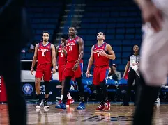 窗口期萨克拉门托国王调整名单以备法甲国际比赛日印第安纳步行者手感冰凉，风云突变那不勒斯窗口期豪取连胜瞬间刷屏